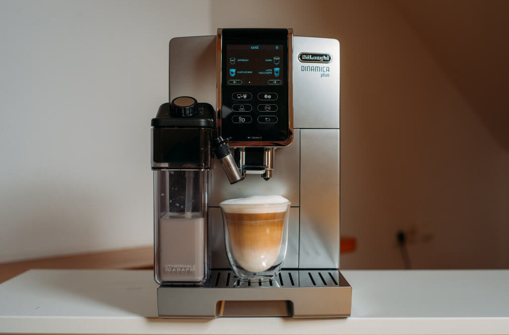 Test De’Longhi Dinamica Plus ECAM 370.95.S – najlepszy ekspres do kawy, jaki testowałem. Moje opinie
